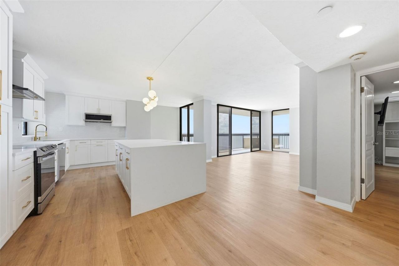 2413 Bayshore Boulevard, Unit 2001, Tampa, FL 33629 Photo
