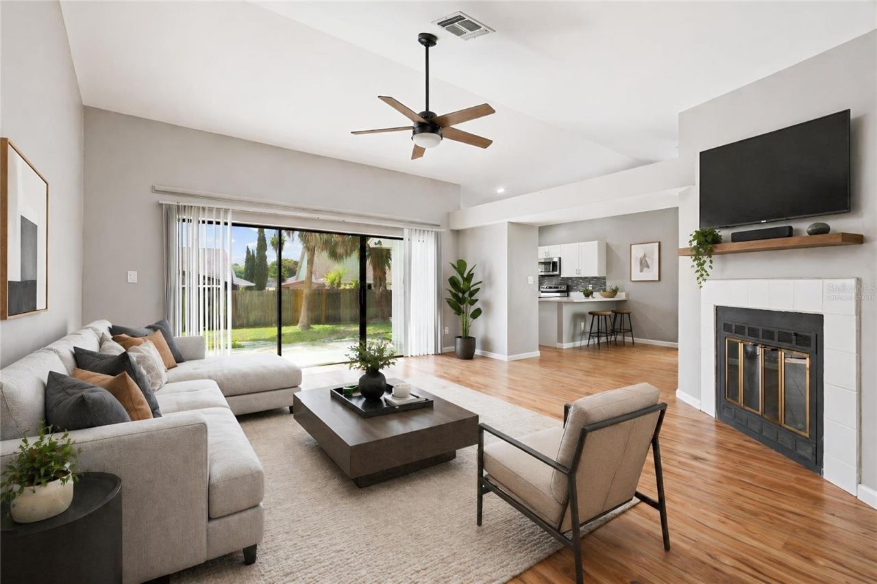 1049 Neely Street, Oviedo, FL 32765 Photo