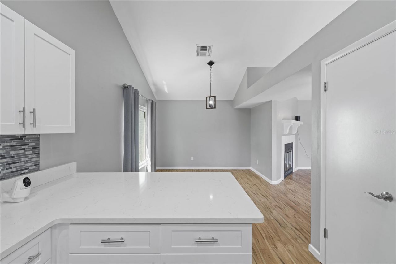 1049 Neely Street, Oviedo, FL 32765 Photo