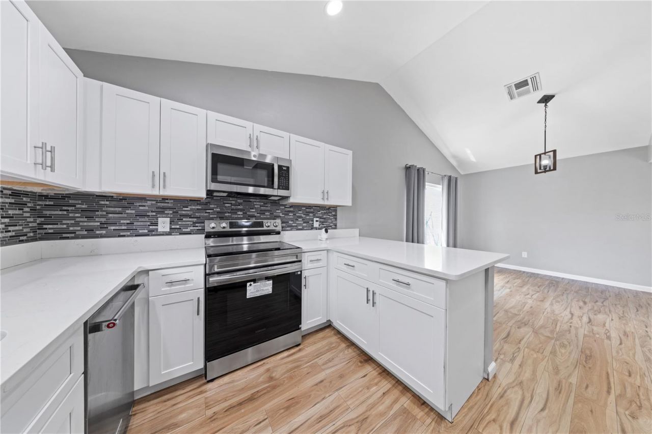 1049 Neely Street, Oviedo, FL 32765 Photo