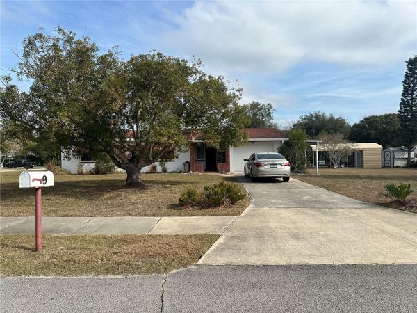 9 ORCHID DRIVE , DEBARY, FL 32713