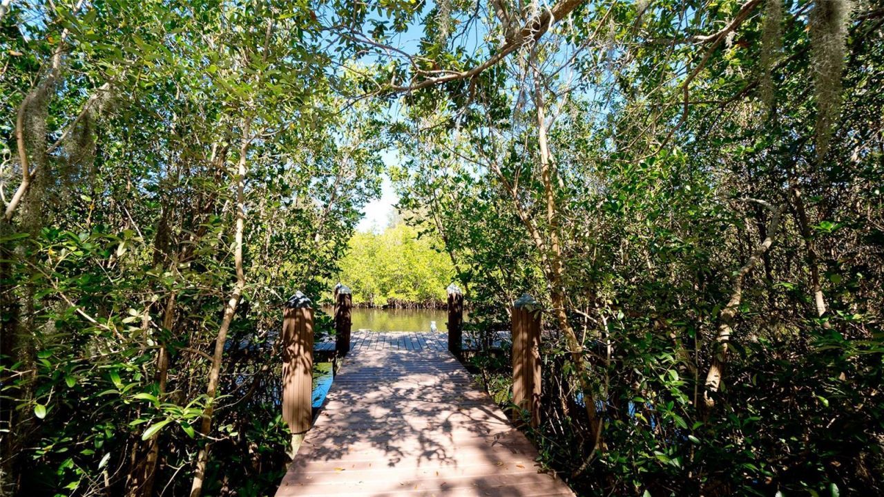 540 Mast Drive , Bradenton, FL 34208 Photo