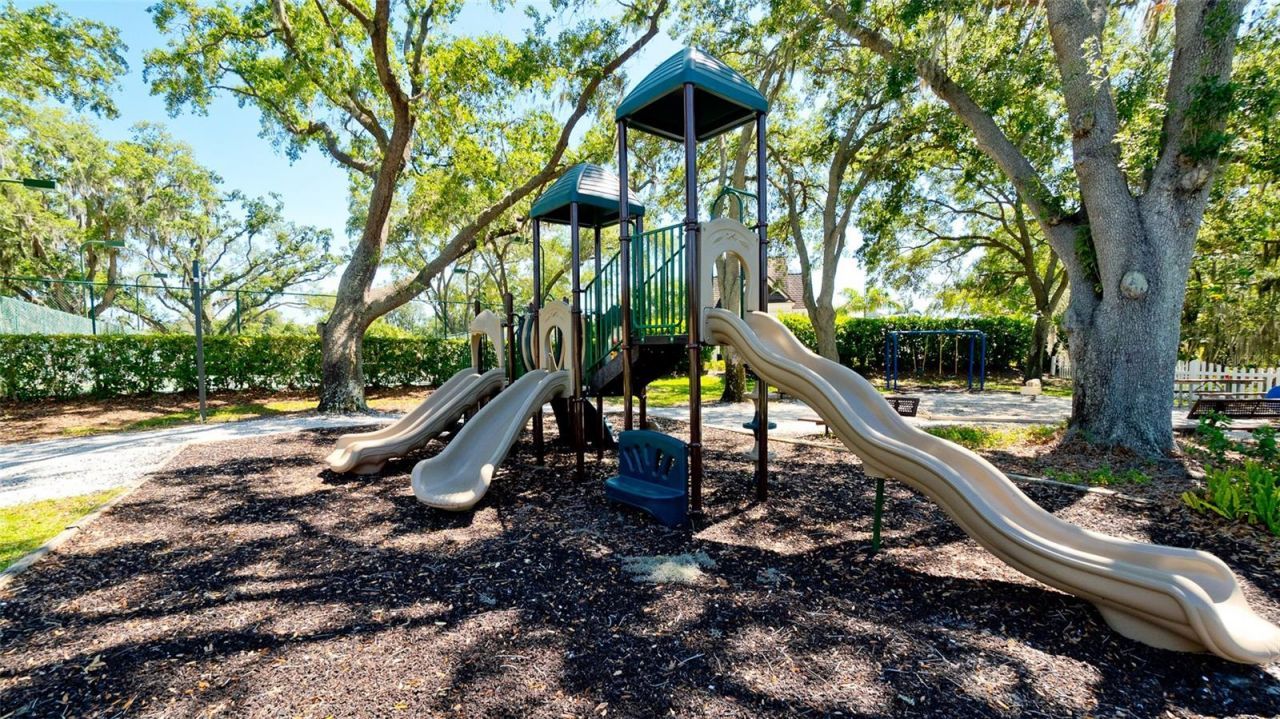 540 Mast Drive , Bradenton, FL 34208 Photo