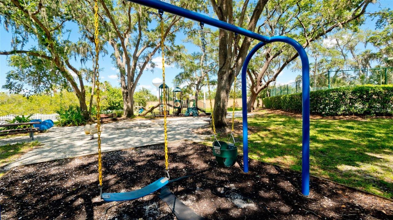 540 Mast Drive , Bradenton, FL 34208 Photo