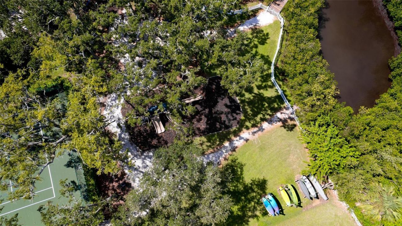 540 Mast Drive , Bradenton, FL 34208 Photo