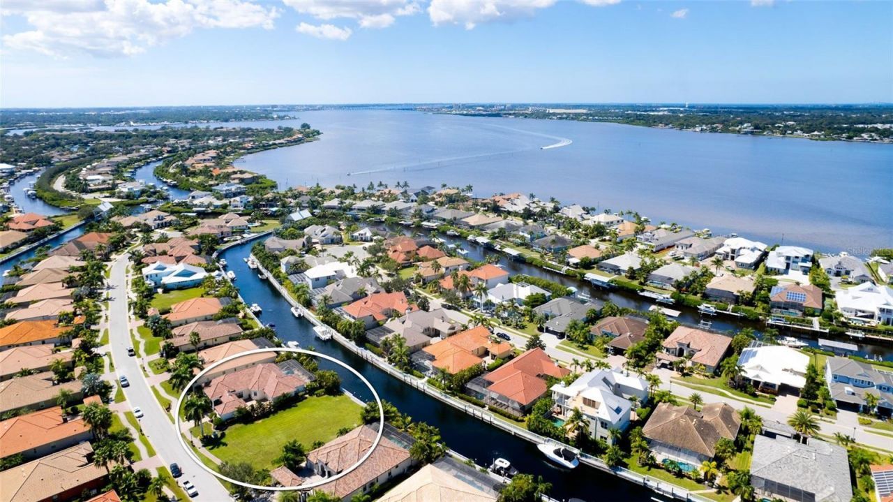 540 Mast Drive , Bradenton, FL 34208 Photo