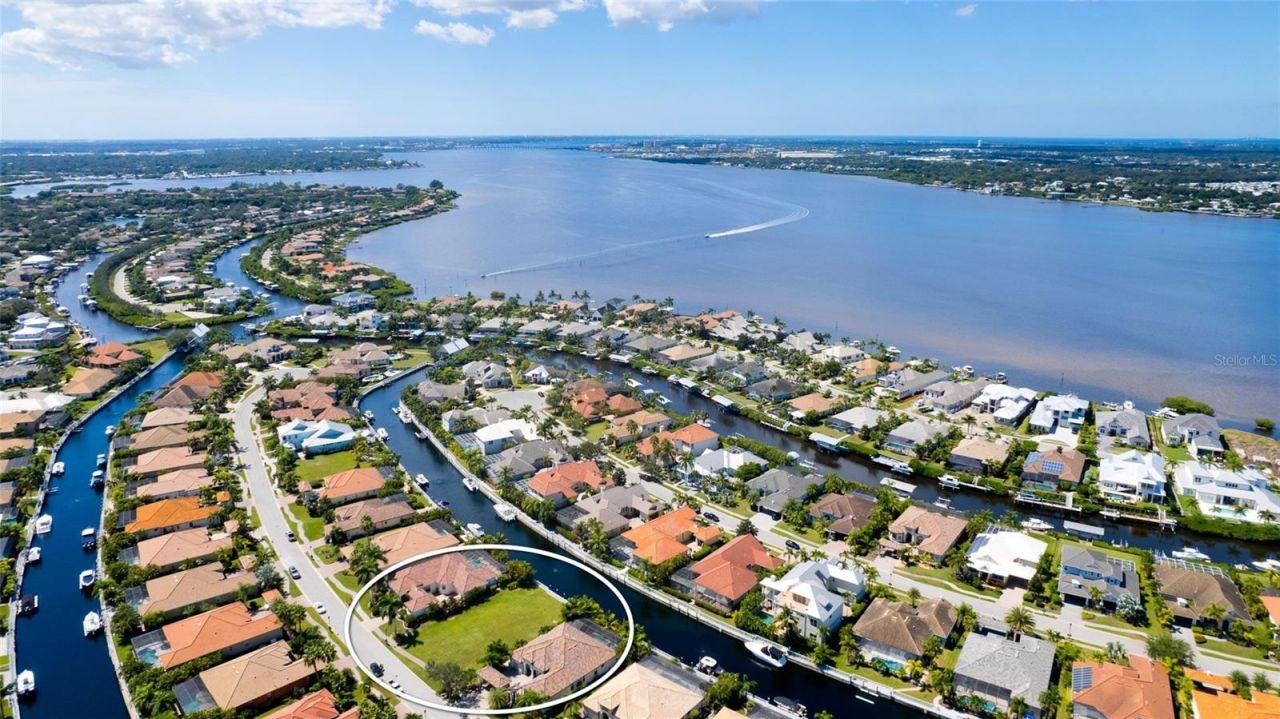 540 Mast Drive , Bradenton, FL 34208 Photo