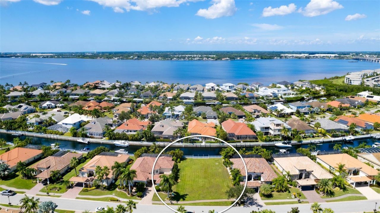 540 Mast Drive , Bradenton, FL 34208 Photo