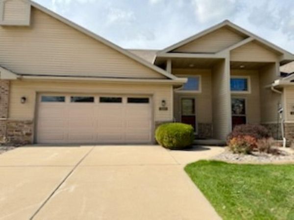 1243 PRAIRIE FALCON TRAIL, Green Bay, WI 54313