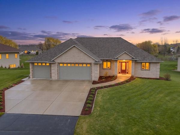 3663 HALF CROWN, De Pere, WI 54115