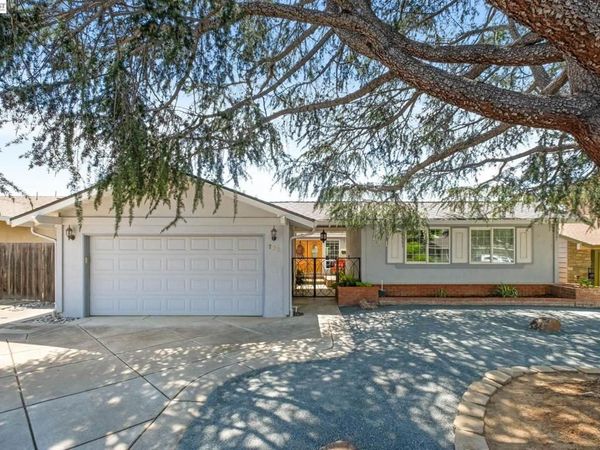 775 Catalina Dr, Livermore, CA 94550