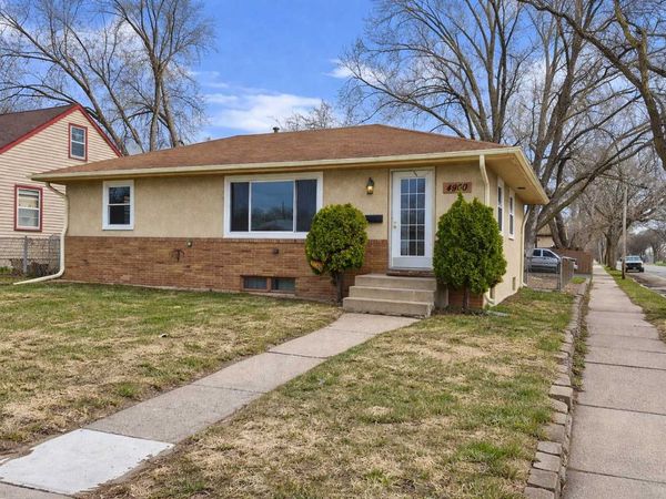 4900 Russell Avenue N, Minneapolis, MN 55430