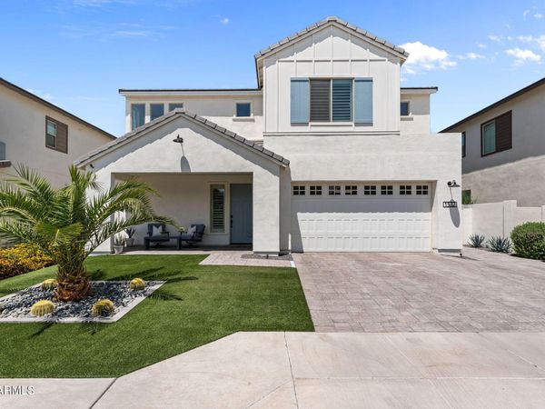 1532 E RAKESTRAW Lane, Gilbert, AZ 85298
