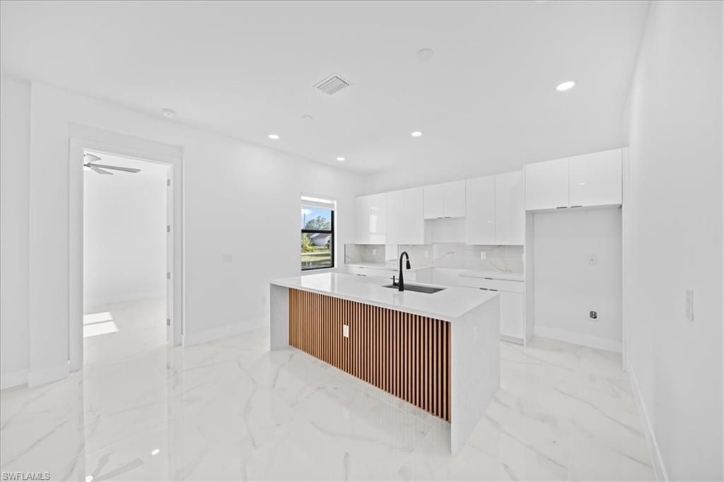 626 Beach Ave S, Lehigh Acres, FL 33974 Photo