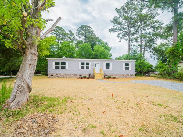 9115 E Calabash Drive SW, Calabash, NC 28467