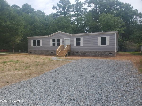 9115 E Calabash Drive SW, Calabash, NC 28467