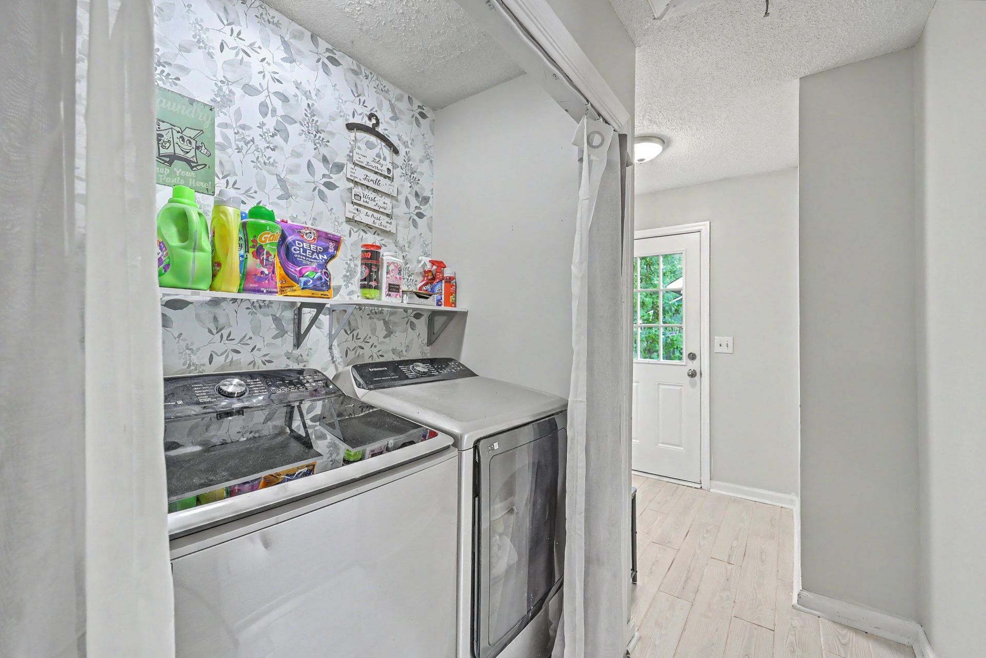 101 Glebe Road Photo 24