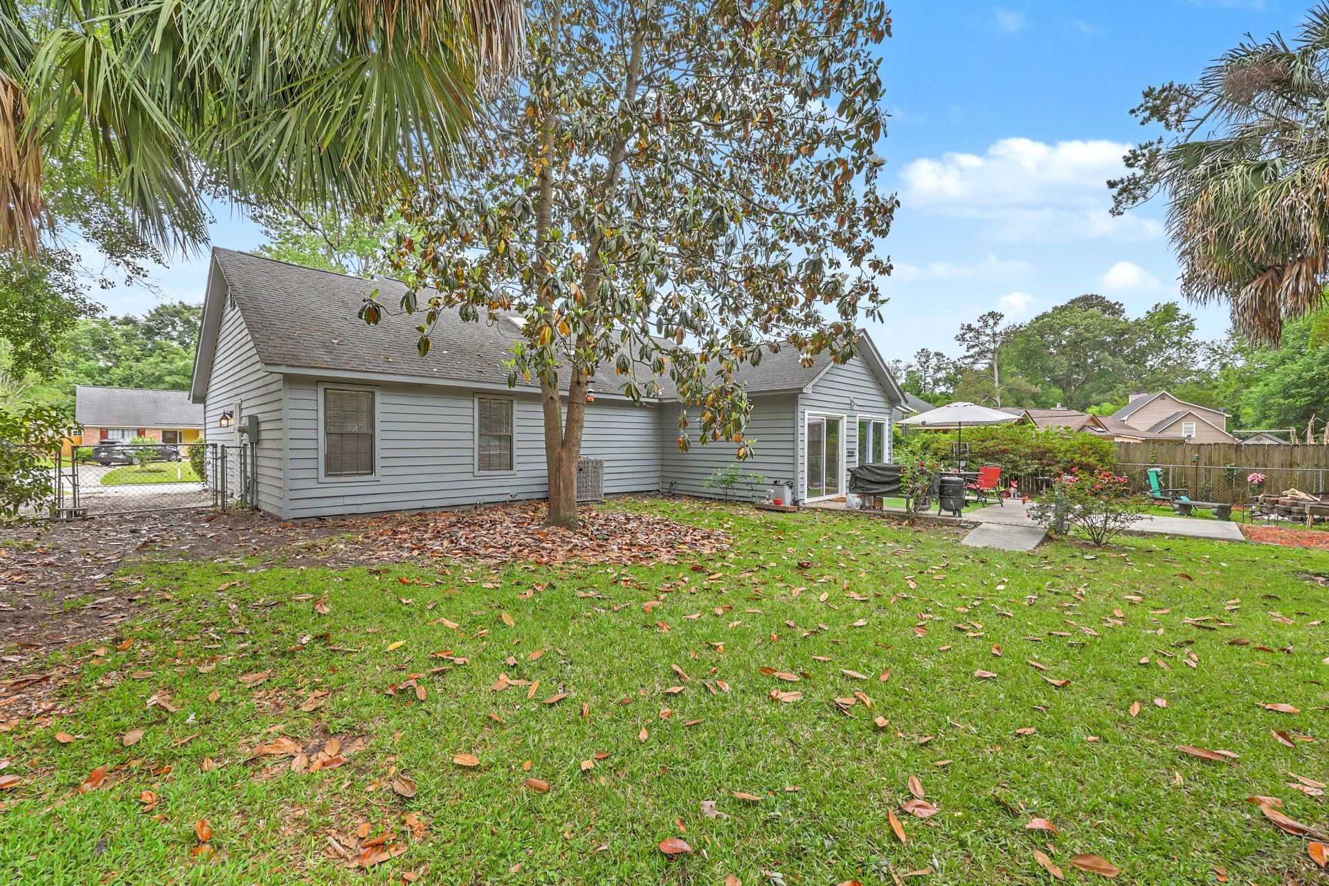 101 Glebe Road Photo 32