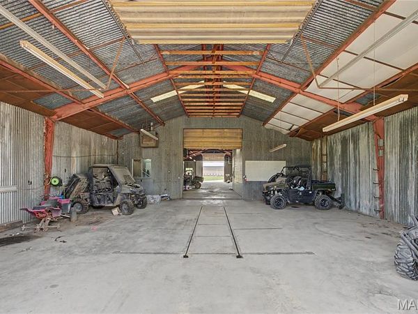 7276 State Highway 72 , Jackson, MO 63755