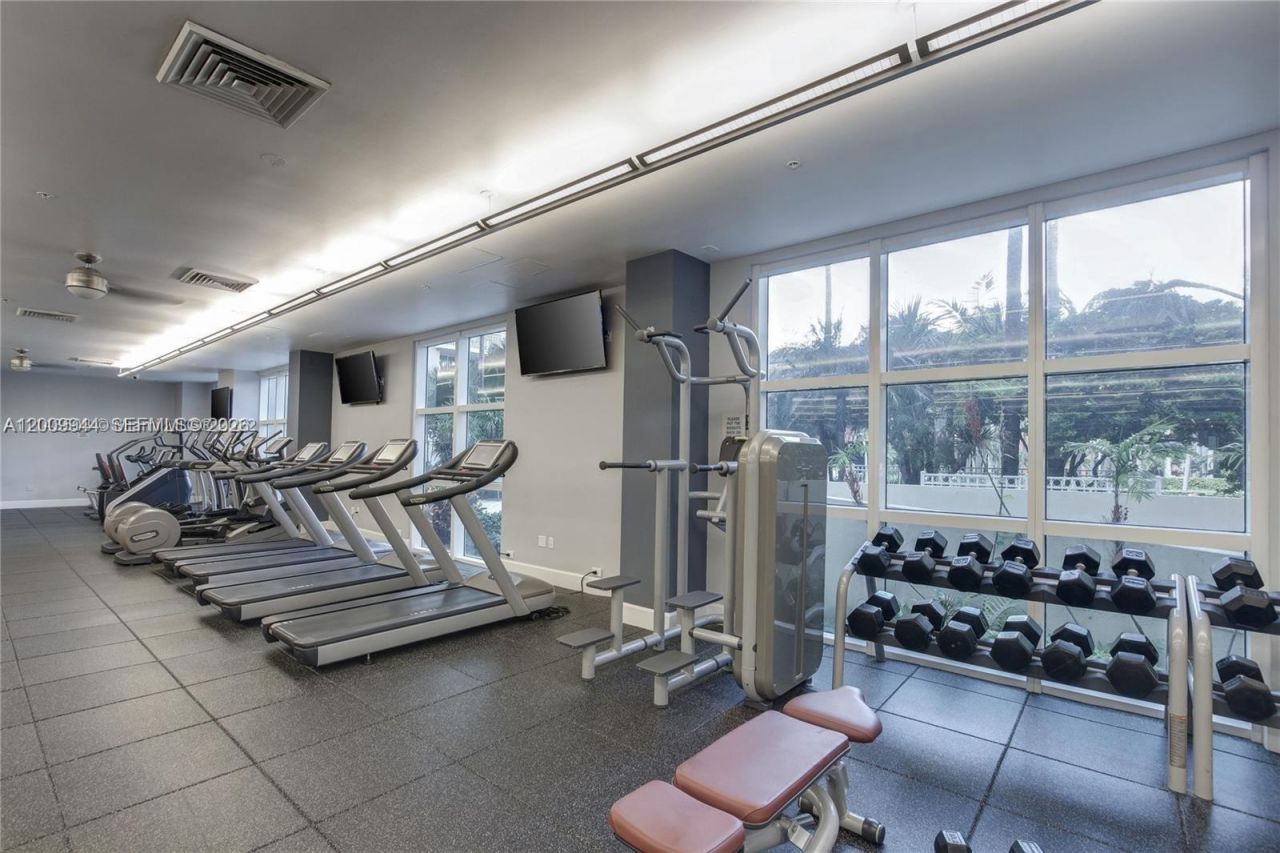 2000 N Bayshore Dr, Unit 1606, Miami, FL 33137 Photo