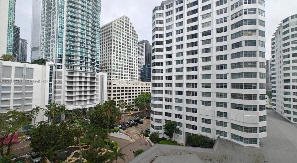 999 Brickell Bay Dr , Unit 805, Miami, FL 33131 Photo