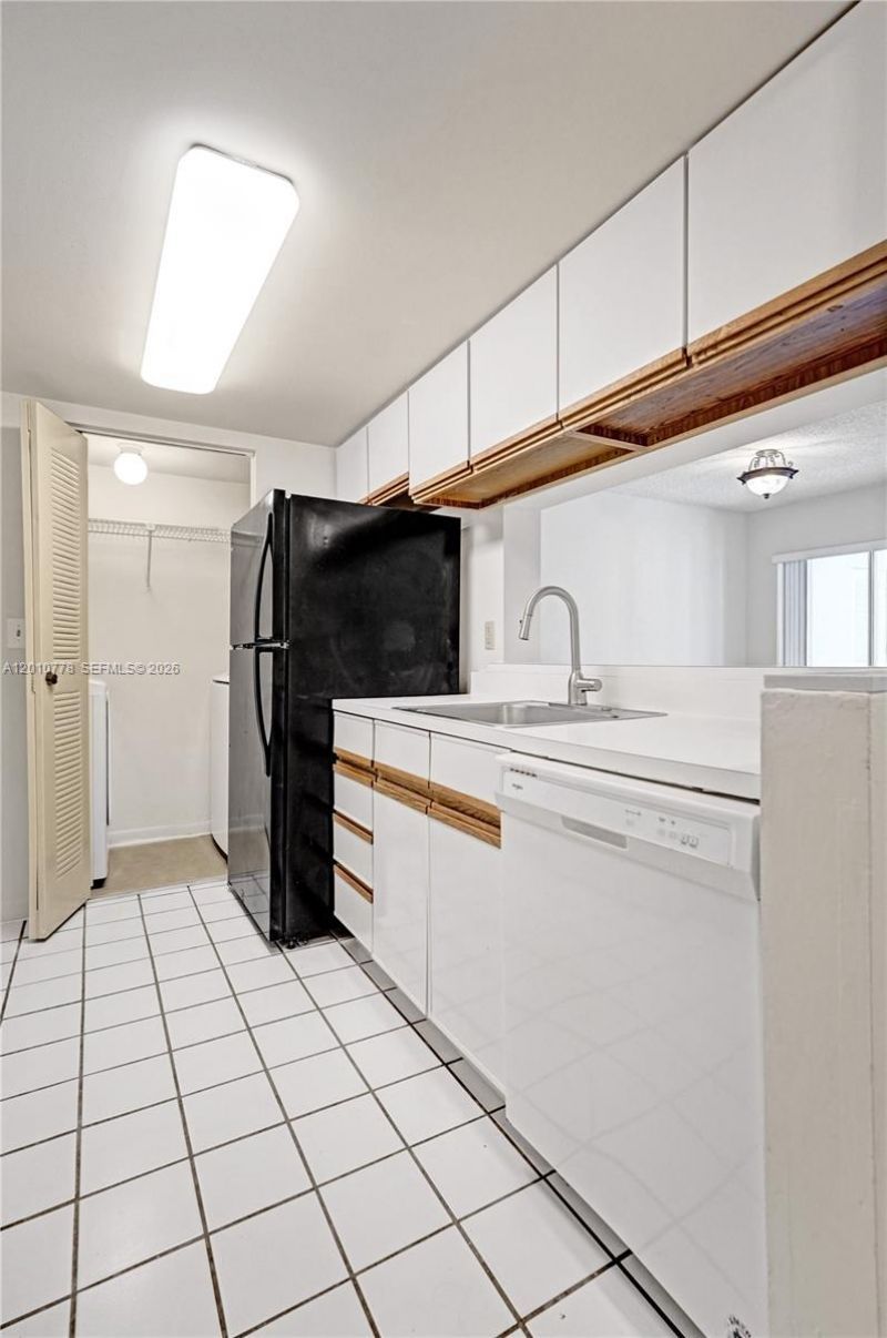 9901 Westview Dr , Unit 325, Coral Springs, FL 33076 Photo