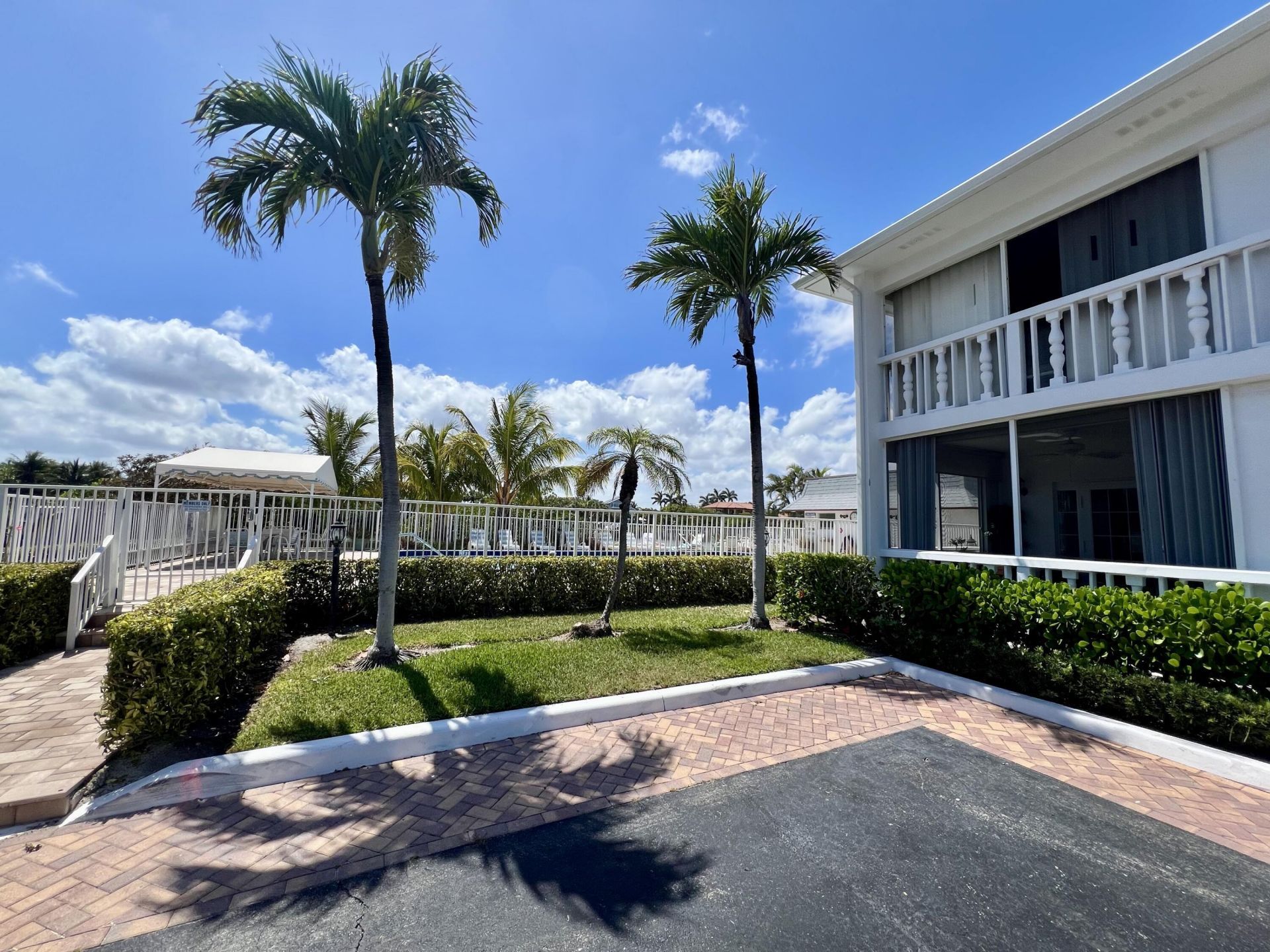 4201 S Ocean Boulevard, South Palm Beach, FL 33480 Photo