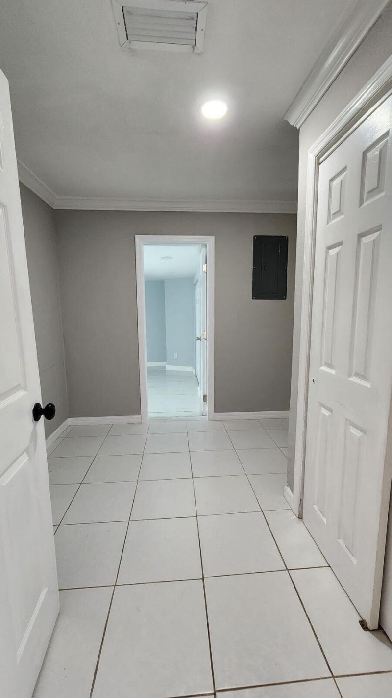 515 N 10th Avenue N, Unit Rear, Lake Worth Beach, FL 33460 Photo
