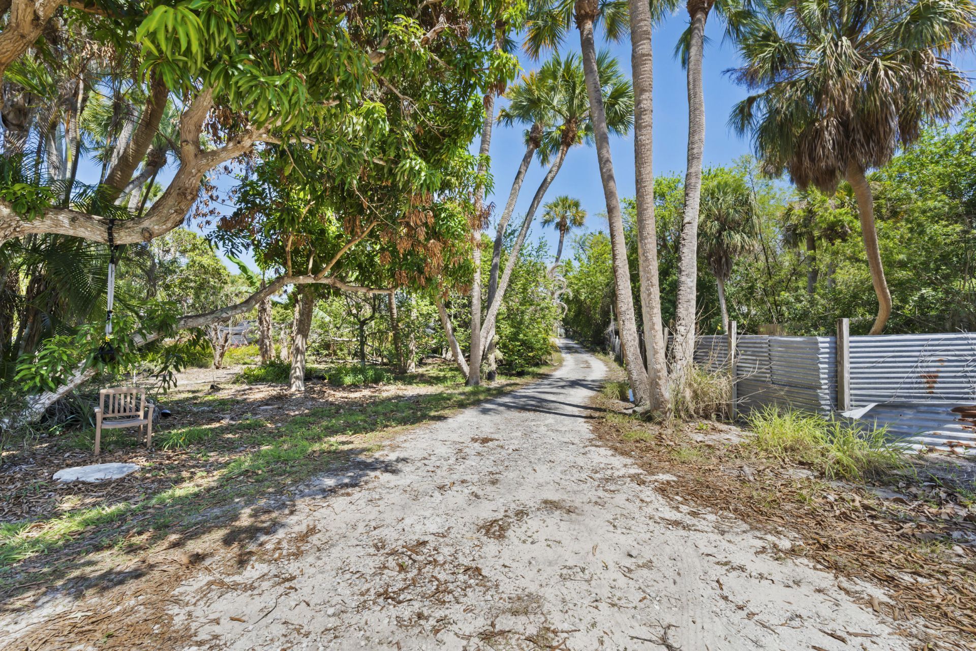 2614 NE Palm Avenue, Jensen Beach, FL 34957 Photo