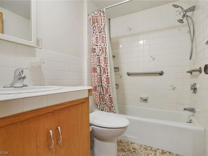 12376 Heath Road, Chesterland, OH 44026 Photo 22