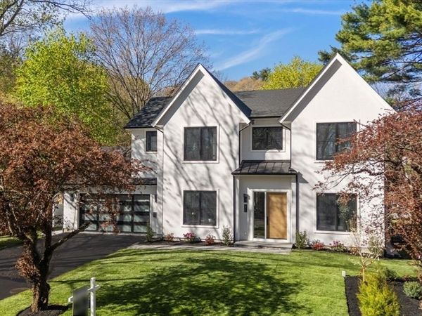 470 Quinobequin Road, Newton, MA 02468