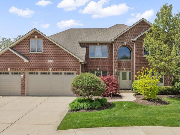 54 N Andover Drive , Roselle, IL 60172