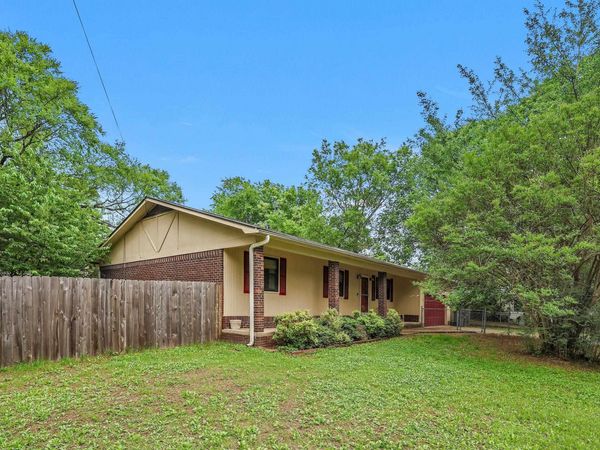 101 Indian Hills Street, Hot Springs, AR 71913