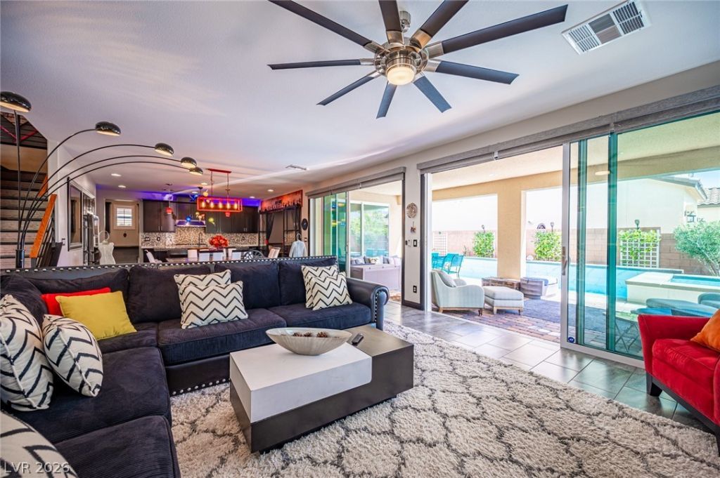 10729 Beecher Park Avenue , Las Vegas, NV 89166