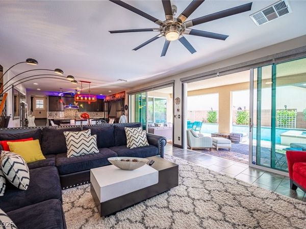 10729 Beecher Park Avenue , Las Vegas, NV 89166