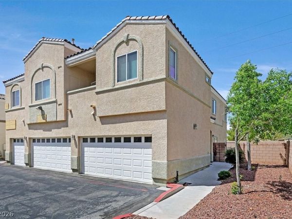 4036 Smokey Fog Avenue, Unit 3, North Las Vegas, NV 89081
