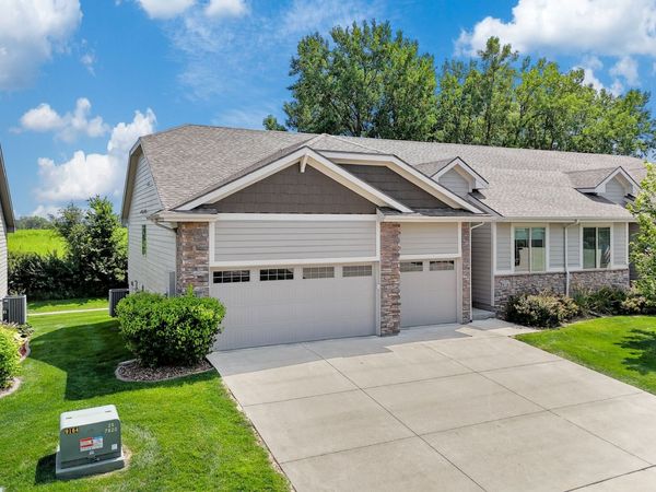 9164 Geanna Court, West Des Moines, IA 50266