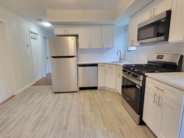 571 Nassau Boulevard , West Hempstead, NY 11552