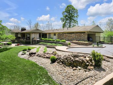 150 Pine Hill Drive, Morehead, KY 40351