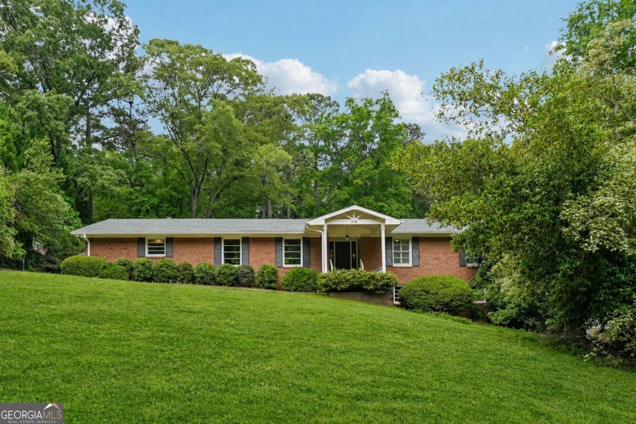 2118 Skytop Drive, Stone Mountain, GA 30087 Main Photo