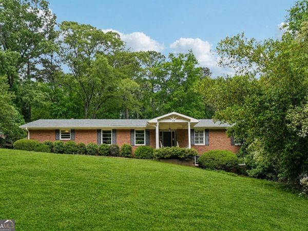 2118 Skytop Drive, Stone Mountain, GA 30087