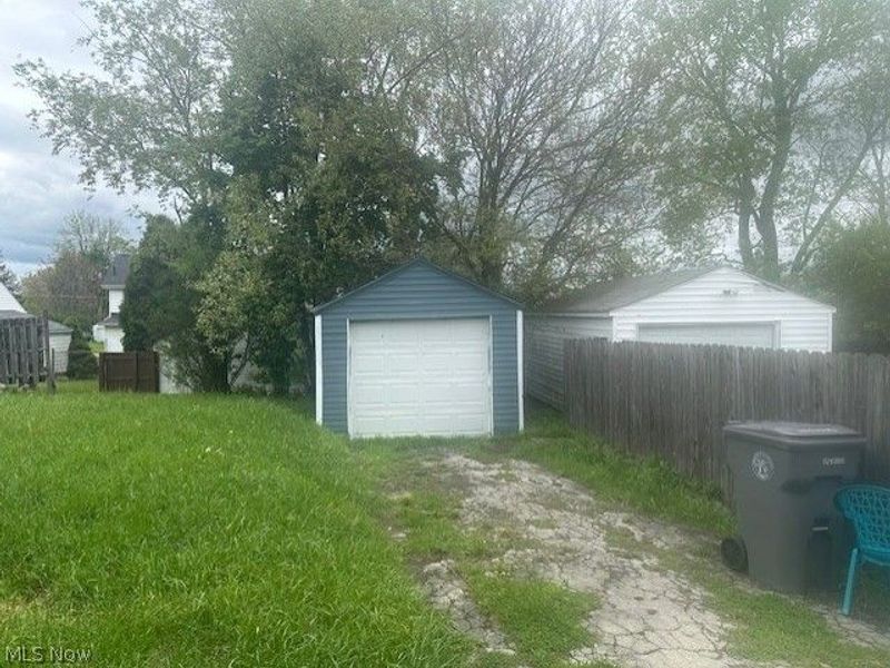 734 Cambridge Avenue, Youngstown, OH 44502 Photo 3