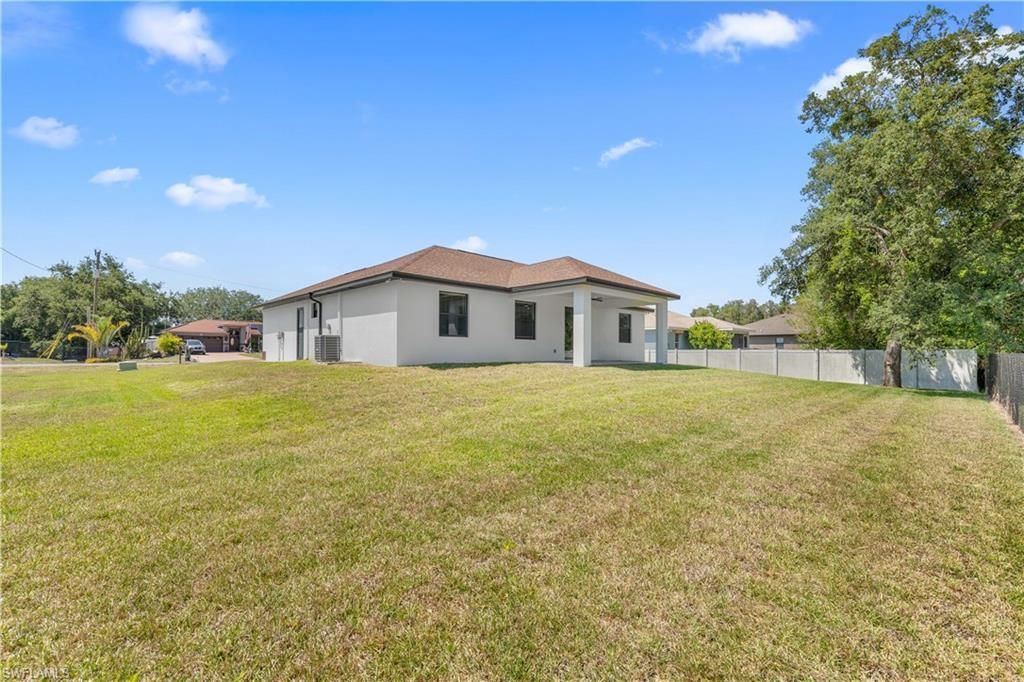 717 Zendor Ave, Fort Myers, FL 33913 Photo