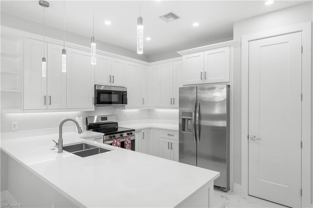 717 Zendor Ave, Fort Myers, FL 33913 Photo