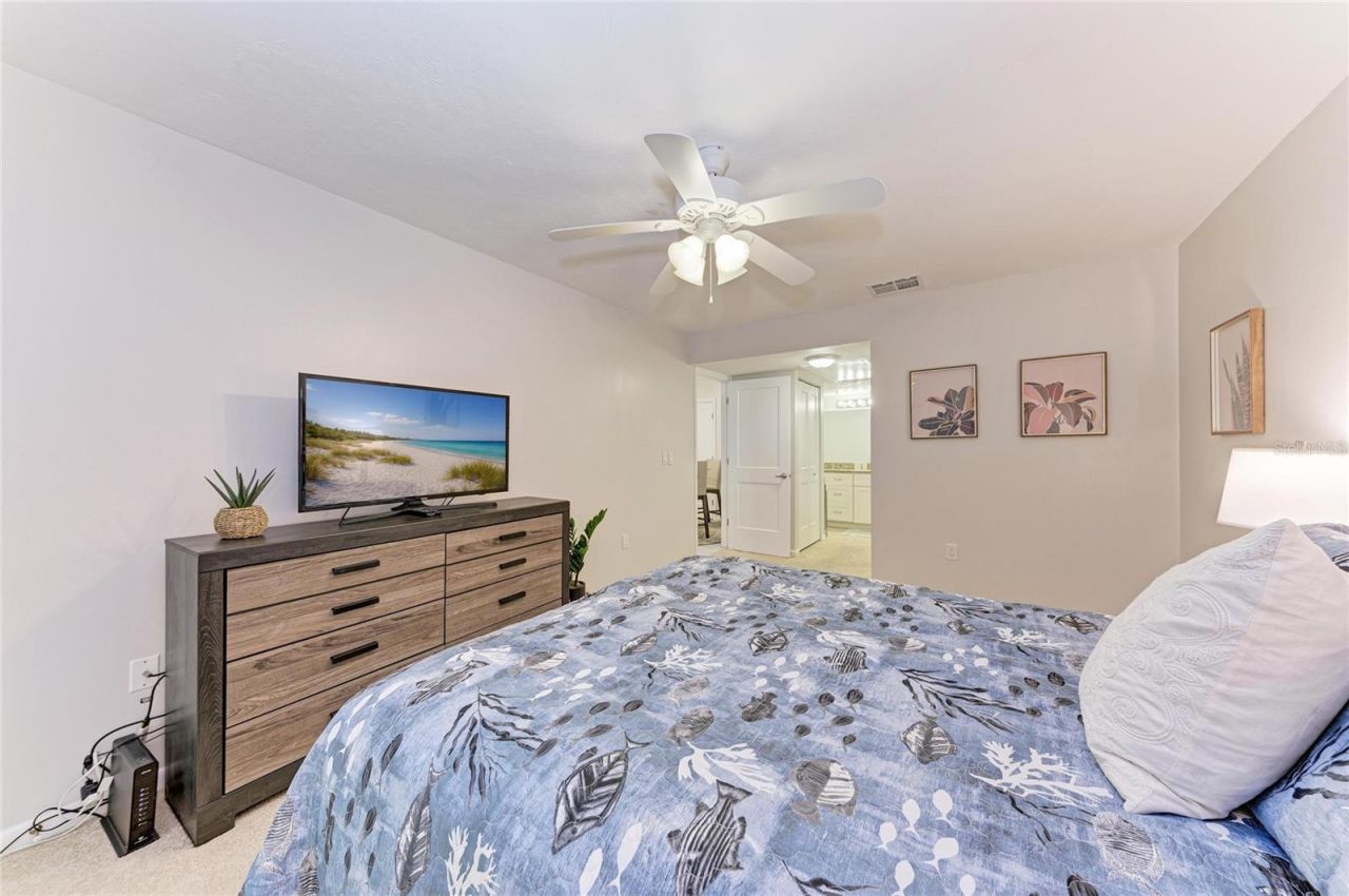 1709 Clower Creek Drive, Unit 205, Sarasota, FL 34231 Photo