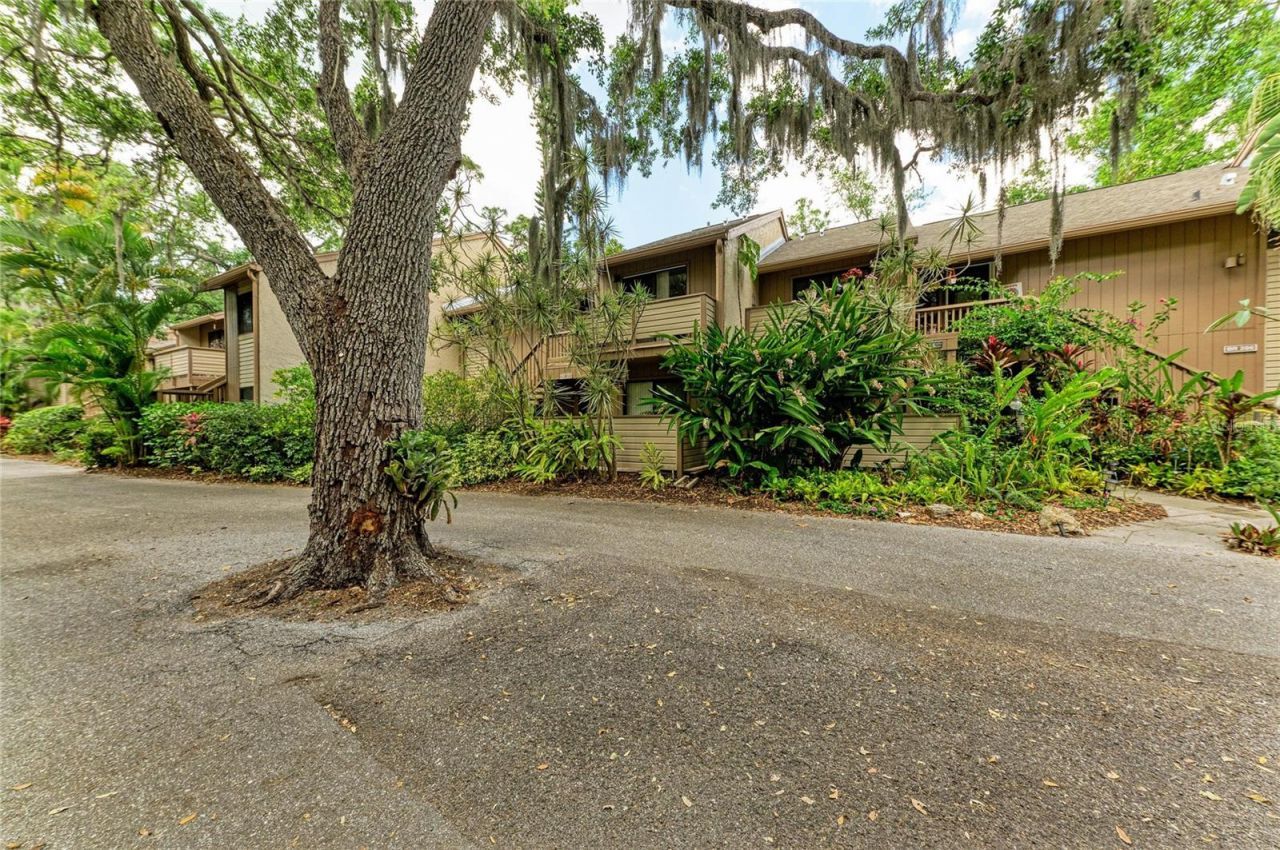 1709 Clower Creek Drive, Unit 205, Sarasota, FL 34231 Photo