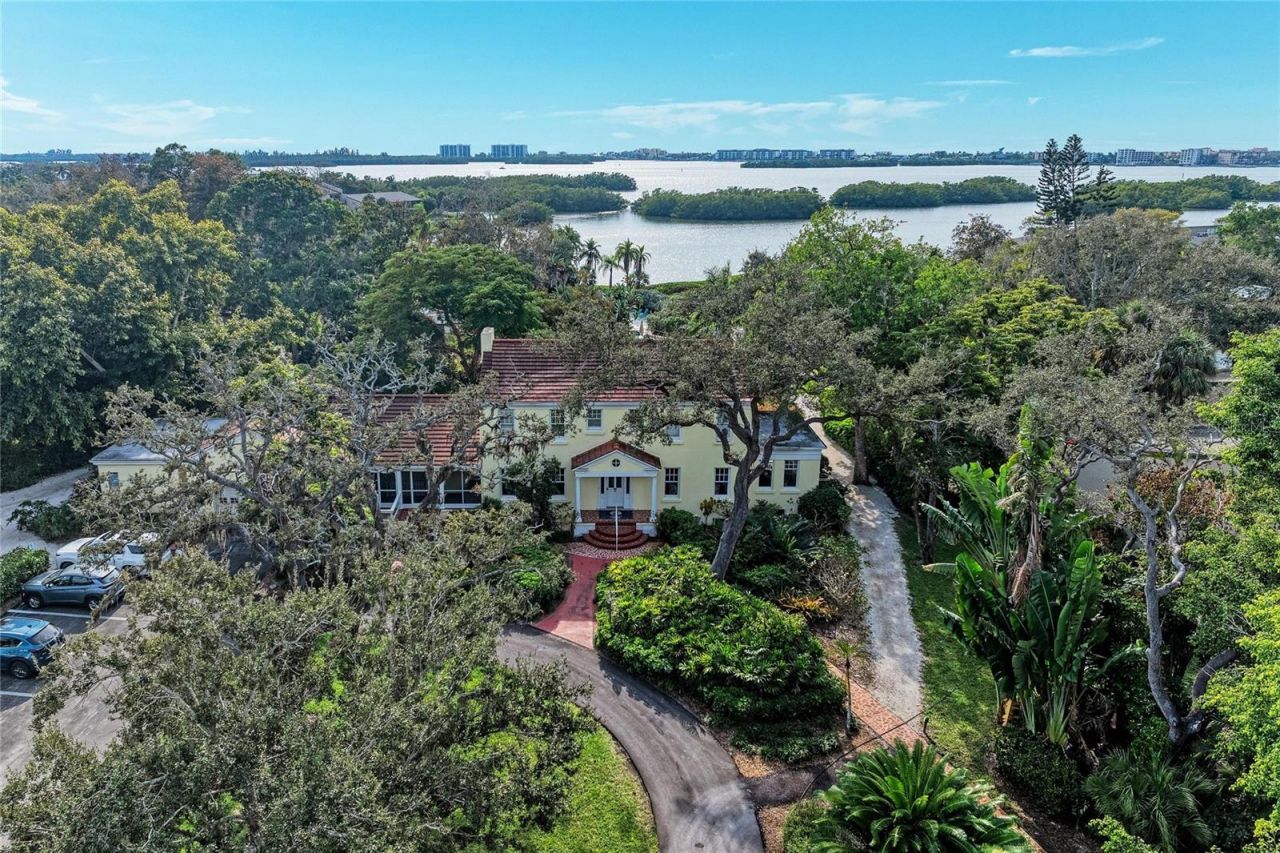 1709 Clower Creek Drive, Unit 205, Sarasota, FL 34231 Photo