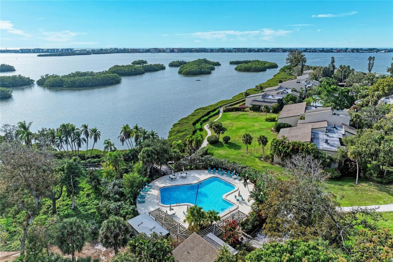 1709 Clower Creek Drive, Unit 205, Sarasota, FL 34231 Photo