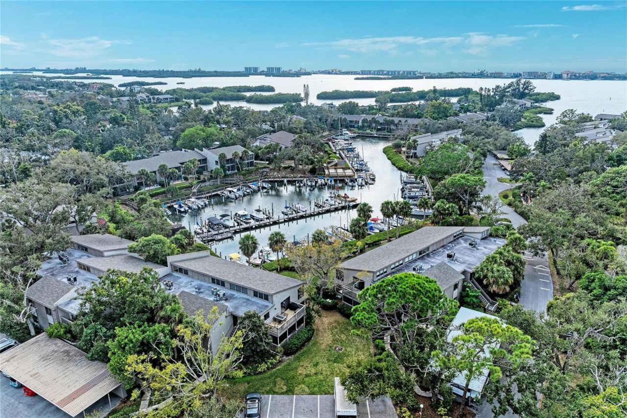 1709 Clower Creek Drive, Unit 205, Sarasota, FL 34231 Photo