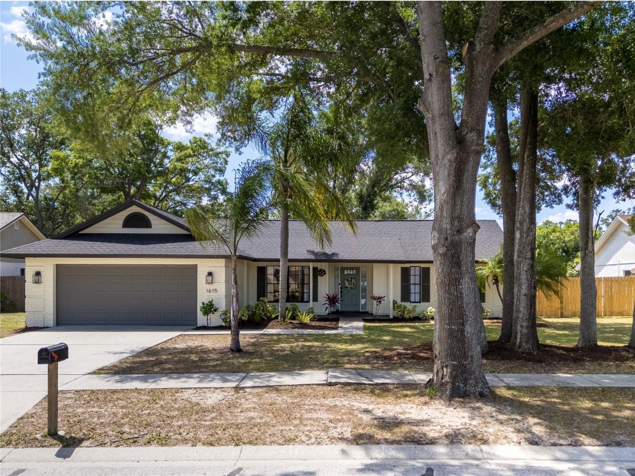 1615 Dawnridge Court , Brandon, FL 33510 Photo